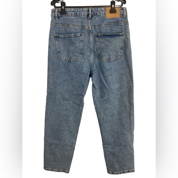 Zara High Rise Jeans - Picture 2 of 5